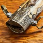 Orientální dýka s pouzdrem – umělecké zpracování   Orientální dýka s pouzdrem – umělecké zpracování