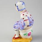 Žertovná porcelánová firgurka Žertovná porcelánová firgurka