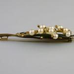 Zlatá brož s konvalinkami Zlatá brož s konvalinkami