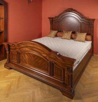 184. Postel v barokním stylu 184. Postel v barokním stylu