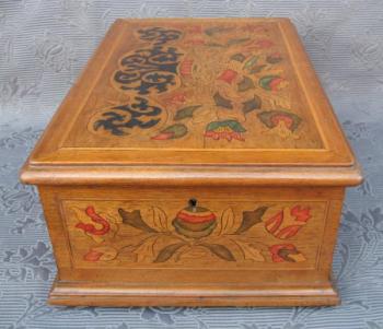 Šperkovnice s intarzií, ruční malbou Šperkovnice s intarzií, ruční malbou