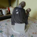 Porcelánová soška: Čtenář Porcelánová soška: Čtenář