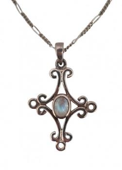 STŘÍBRNÝ SET ZDOBENÝ KŘÍŽEK S MĚSÍČNÍM KAMENEM STŘÍBRNÝ SET ZDOBENÝ KŘÍŽEK S MĚSÍČNÍM KAMENEM