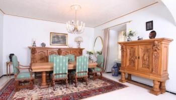 Jedinečná masivní jídelna Breugel - velmi robustní Jedinečná masivní jídelna Breugel - velmi robustní