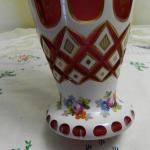 Broušená malovaná váza, přejímané sklo Broušená malovaná váza, přejímané sklo