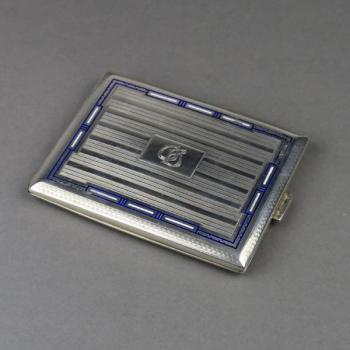 Stříbrná tabatěrka s monogramem OB Stříbrná tabatěrka s monogramem OB