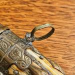 Orientální dýka s pouzdrem – umělecké zpracování   Orientální dýka s pouzdrem – umělecké zpracování