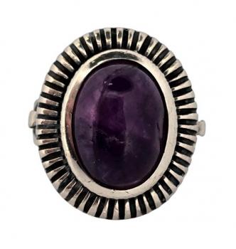 Autorský stříbrný Art Deco prsten s ametystem Autorský stříbrný Art Deco prsten s ametystem