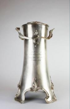 Secesní stojan na láhev Secesní stojan na láhev