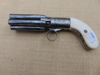 Pistole pepřenka Pistole pepřenka