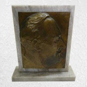 Reliéf, prezident, F. D. Roosevelt -  L. Vojířová Reliéf, prezident, F. D. Roosevelt -  L. Vojířová