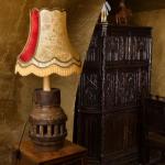 Starožitná lampa z náboje dřevěné loukoťě Starožitná lampa z náboje dřevěné loukoťě