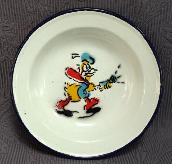 Smaltovaný talíř hluboký, dětský motiv, zn. Sfinx  Smaltovaný talíř hluboký, dětský motiv, zn. Sfinx