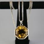 Stříbrný závěs s velkým citrínem Stříbrný závěs s velkým citrínem