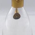 Karafa se zlaceným úchytem, nálevkou a zátkou Karafa se zlaceným úchytem, nálevkou a zátkou