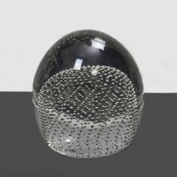 Masivní čiré těžítko s bublinkami Masivní čiré těžítko s bublinkami