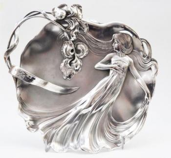 Secesní tác Secesní tác