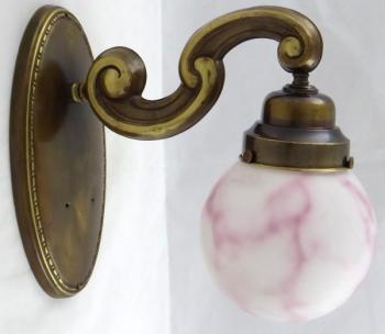 Mosazná lampička na zeď Mosazná lampička na zeď