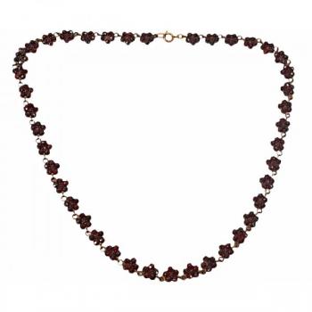 Náhrdelník s českými granáty Náhrdelník s českými granáty