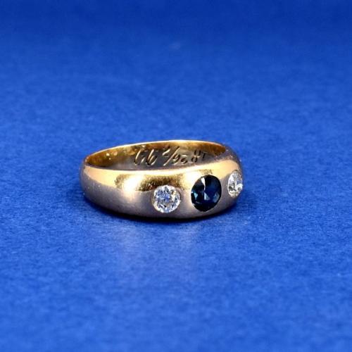 Zlatý prsten se safírem a brilianty, Vídeň, 1900 Zlatý prsten se safírem a brilianty, Vídeň, 1900