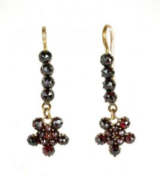 Granátové náušnice Granátové náušnice