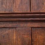 Starožitná drásaná kredenc z 19. století. Dub Starožitná drásaná kredenc z 19. století. Dub