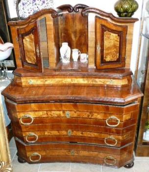 Barokní sekretář, Barokní sekretář,