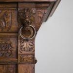 Neorenesanční skříň s vitráží Neorenesanční skříň s vitráží