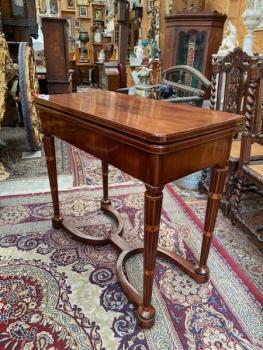 Karetní stolek Karetní stolek