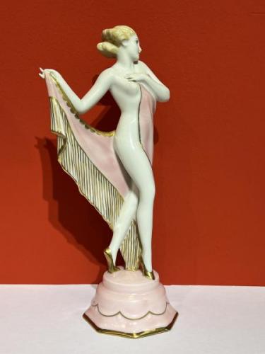 Slavkov - Schlaggenwald, Dívčí akt v růžovém Slavkov - Schlaggenwald, Dívčí akt v růžovém