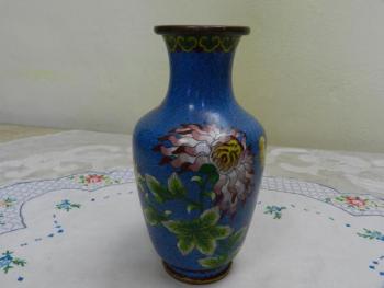 Modrá váza s motýlem Cloisonne Smalt Modrá váza s motýlem Cloisonne Smalt
