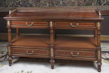 23. Konzolový stolek v klasicistním stylu 23. Konzolový stolek v klasicistním stylu