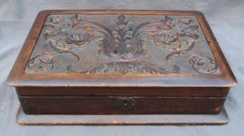 Šperkovnice vyřezávaná Šperkovnice vyřezávaná