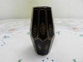 Tmavě fialová zlacená váza - Kamenický Šenov Tmavě fialová zlacená váza - Kamenický Šenov