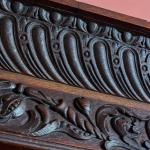 Velká neorenesanční knihovna s erbem Velká neorenesanční knihovna s erbem