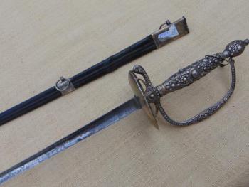 Kord ve stříbrném kováni Kord ve stříbrném kováni