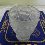 Plastická matovaná skleněná váza - Čechy Plastická matovaná skleněná váza - Čechy