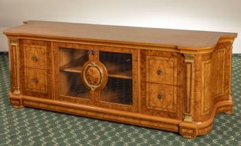 242. Skřínka pod televizi 242. Skřínka pod televizi