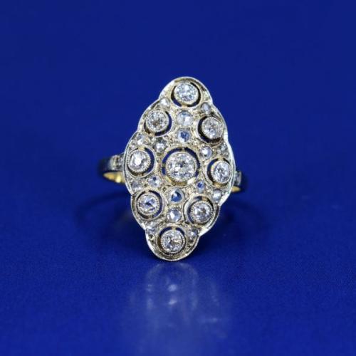 Au 585/1000/3,50 g, brilliant cut diamonds cca 0,65 ct Au 585/1000/3,50 g, brilliant cut diamonds cca 0,65 ct