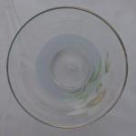 Dvě sklenice s bílými květy - Protěž alpská Dvě sklenice s bílými květy - Protěž alpská