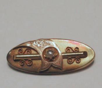 Zlatá brož s perlou Zlatá brož s perlou