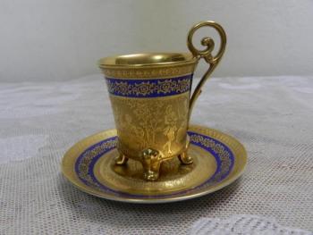 Empírový zlacený hrnek na nožičkách - Karlsbad Empírový zlacený hrnek na nožičkách - Karlsbad