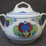 Přátelská souprava s lidovým dekorem  Přátelská souprava s lidovým dekorem