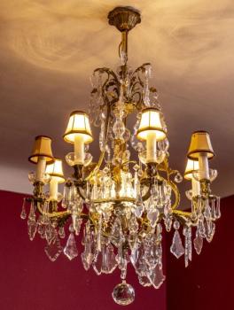 123. Křišťálový lustr v barokním stylu 123. Křišťálový lustr v barokním stylu