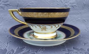Šálek s podšálkem, karlovarský porcelán III. Šálek s podšálkem, karlovarský porcelán III.