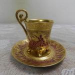 Empírový zlacený hrnek na nožičkách - Karlsbad Empírový zlacený hrnek na nožičkách - Karlsbad
