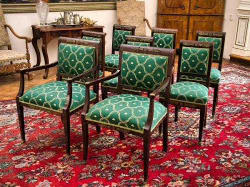 Zrestaurovaný komplet 6 židlí a 2 křesílek – Empír Zrestaurovaný komplet 6 židlí a 2 křesílek – Empír