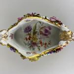 Porcelánová doza zdobená Porcelánová doza zdobená