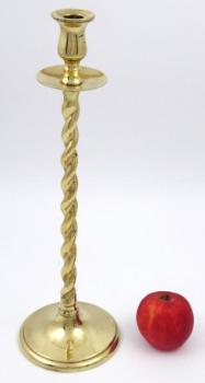 Vyšší mosazný svícen s tordováním Vyšší mosazný svícen s tordováním