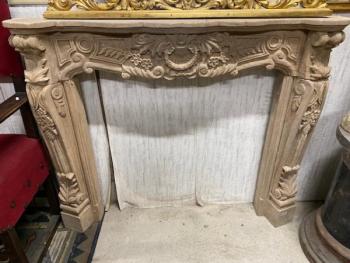 Kamenný pískovcový krb D  Kamenný pískovcový krb D